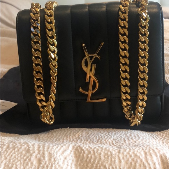 Saint Laurent Shoulder Vicky Medium Matelasse - Picture 2 of 9